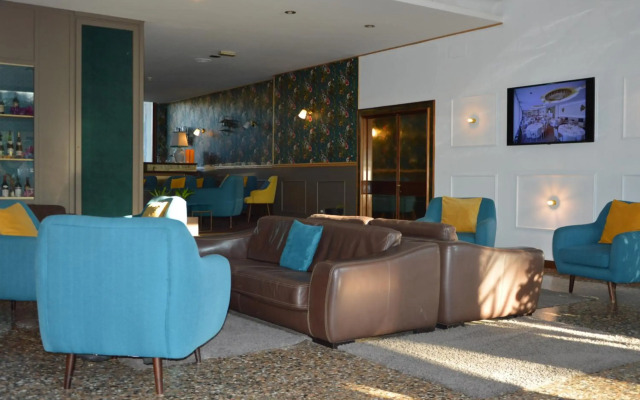 Blue Dream Hotel
