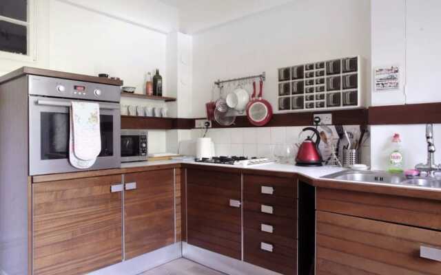 3 Bedroom Apartment With Private Entrance