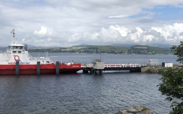 Beautiful 3-bed Apartment in Gourock