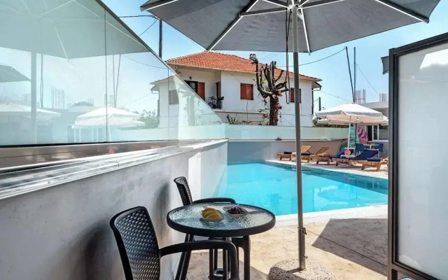 Blue Star Aparthotel