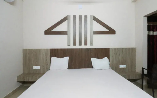 Smile Holiday Inn