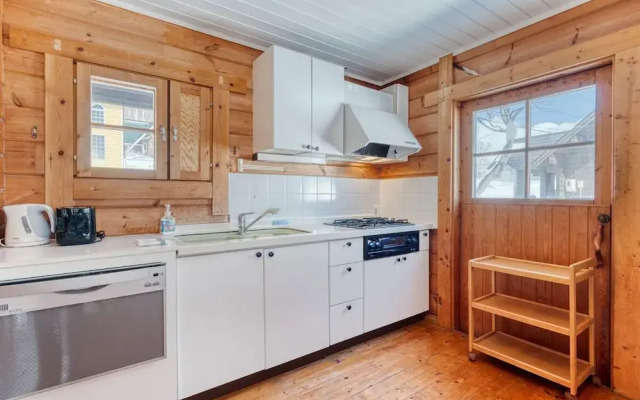 Tanoshii Chalet by H2 Life