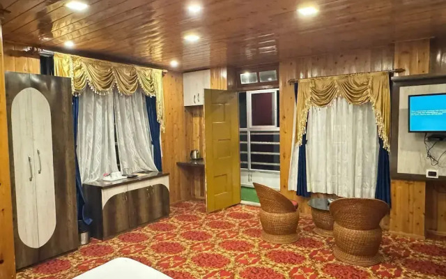 The Kaizer Valley Hotel