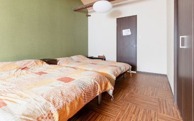 Senbonkita Terrace House