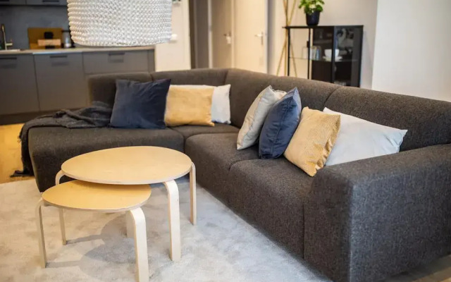 Spacious 2 Bedroom Serviced Apartments 71-77m2