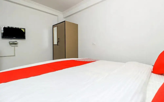 OYO 26454 City Star Hotel & Restaurant