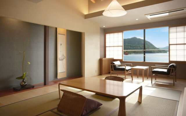 Itsukushima Iroha Guest House