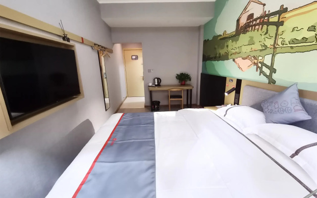 Junyi Chain Hotel (Anqing Tongcheng Haifeng Road)