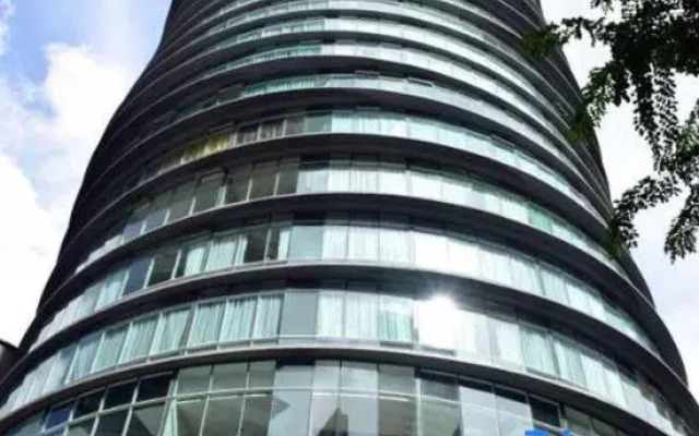 Vortex Suites KLCC by Luna