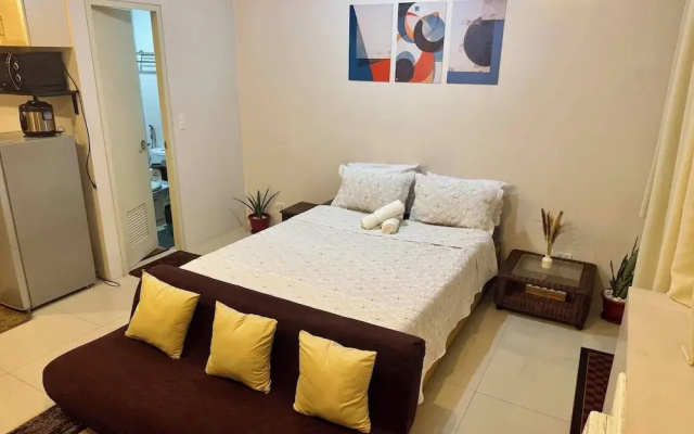 Newport Stay Walk to Naia T3
