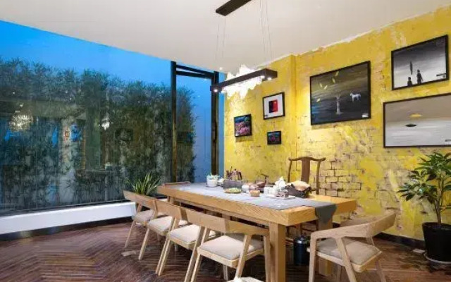 Dali Tingfengzhe Seascape Hotel