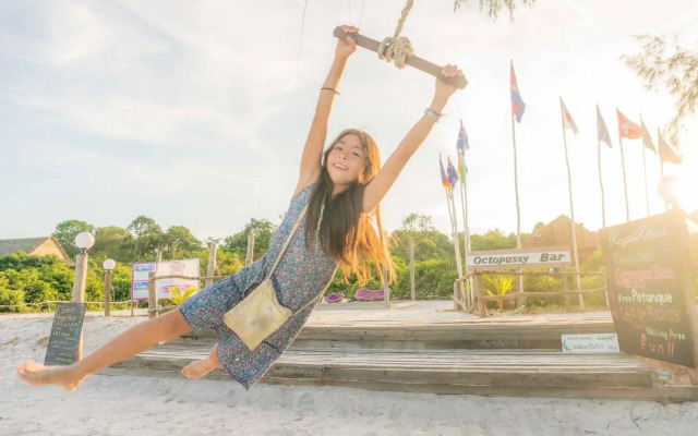 Royal Retreat Resort