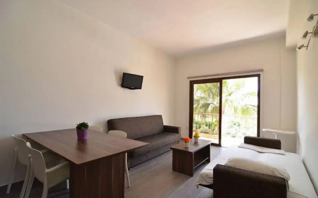 Lucky Hotel Apartments