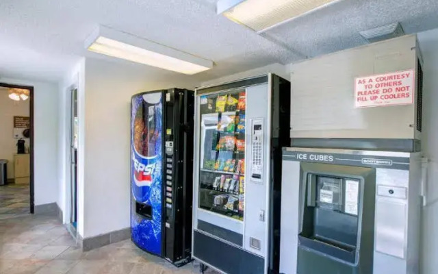 Super 8 Aberdeen Southern Pines