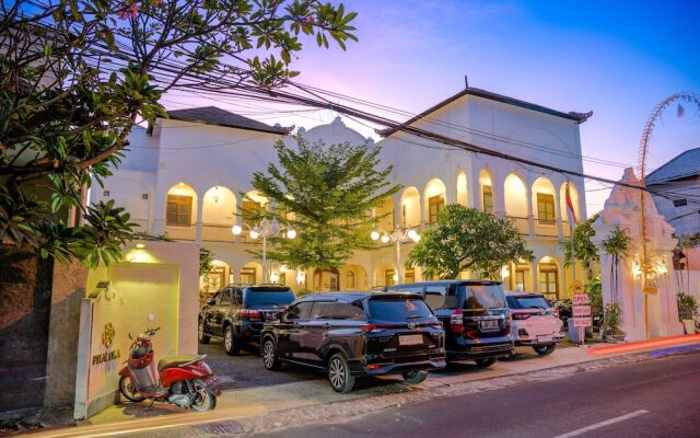 Pitaloka Hotel Sanur By DeWizZManagement