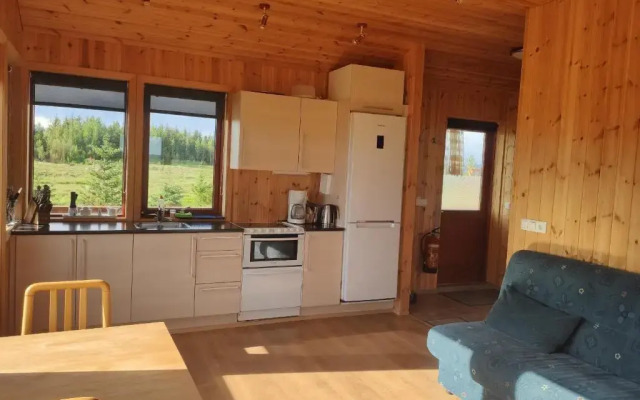 Bright and Peaceful Cabin with Views & Hot Tub