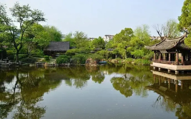Atour Hotel Shaoxing Luxun Former Residence