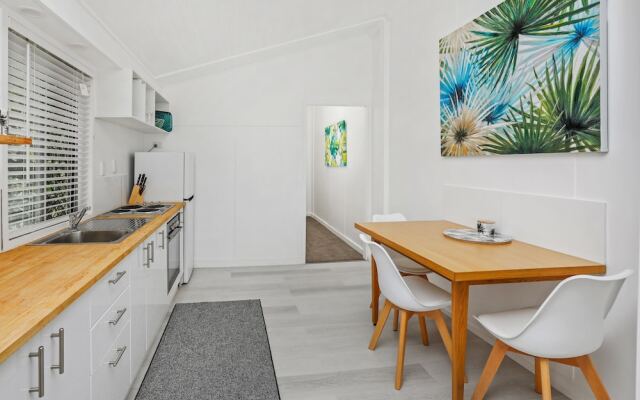 Tropical On McKenzie MK1