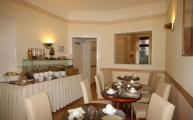 Hotel Classic Inn