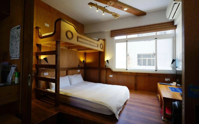 Dock Inn Tainan