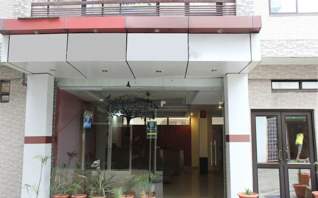 OYO 1811 Hotel Leisure Palace