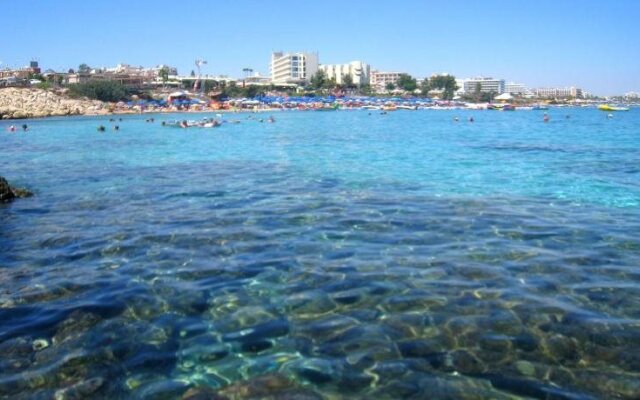 MAOURIS