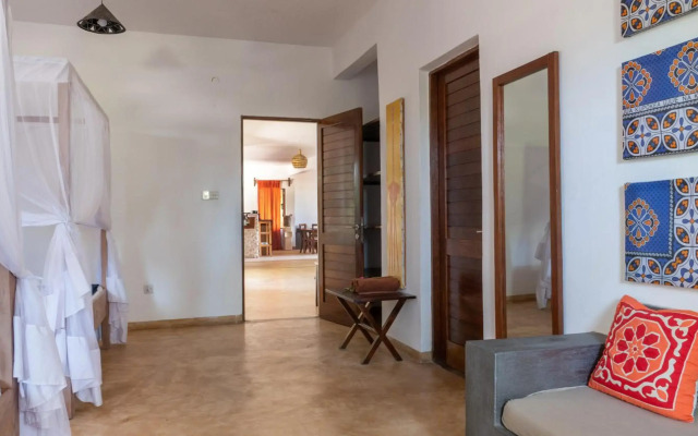 Raha Lodge