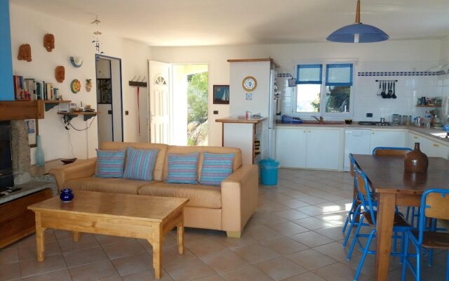 House With 3 Bedrooms In Sartene With Wifi