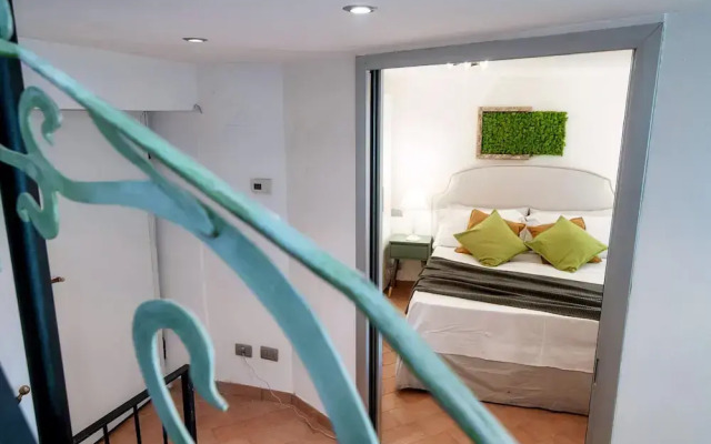 The Green Nest by Lake Como