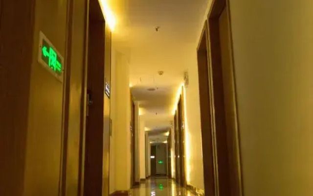 Xiangru Chain Hotel (Shanghai Caogen