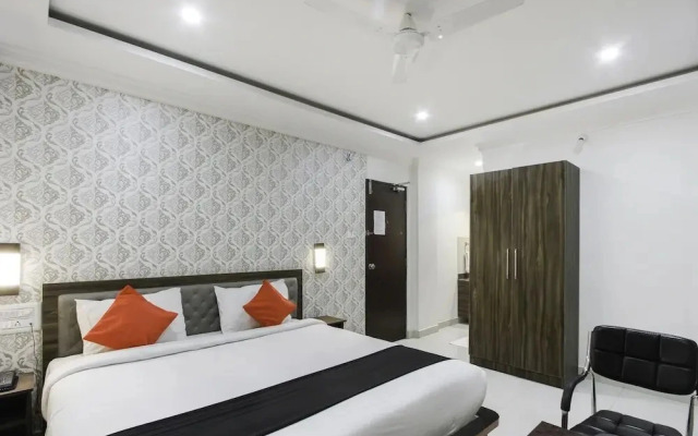 Rich Fort By OYO Rooms