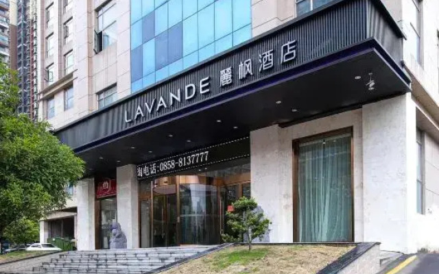 Lavande Hotel (Panzhou Donghu Park Caihongqiao)