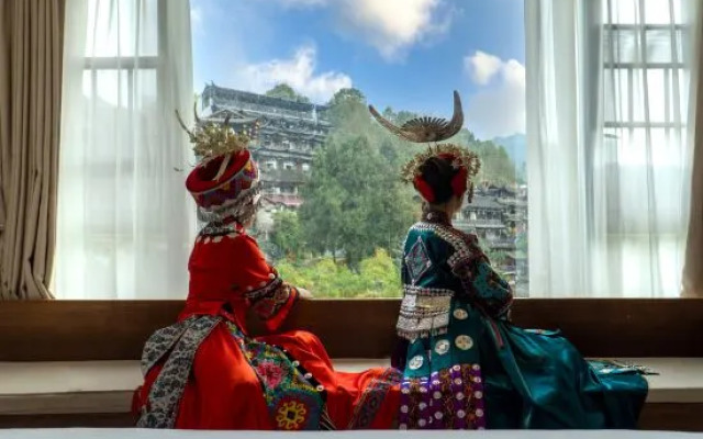 Wangcun Caotang Inn (Furong Town Waterfall)