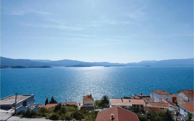 One-Bedroom Apartment Klek with Sea view 07