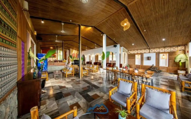 Ba Khan Village Resort