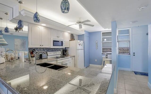 Seaview Condo #24950