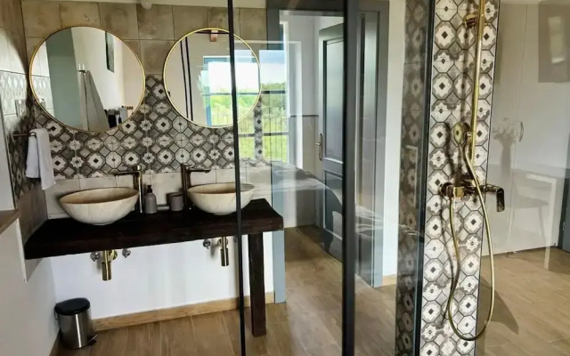 Luxury 5-star Villa With Private Saltwater Pool