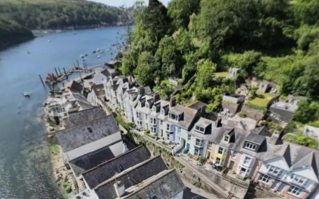 The Slipway Fowey Harbour, Parking 1 Min & Garden