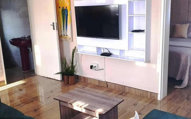 Gorgeous 1-bed Apartment in Harare
