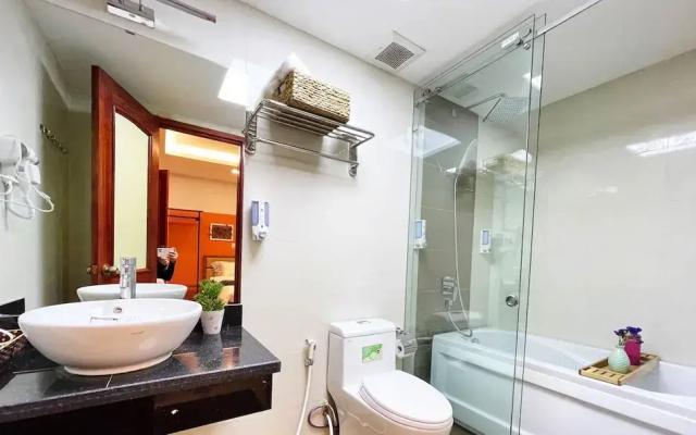 Capital Cau Giay Hotel