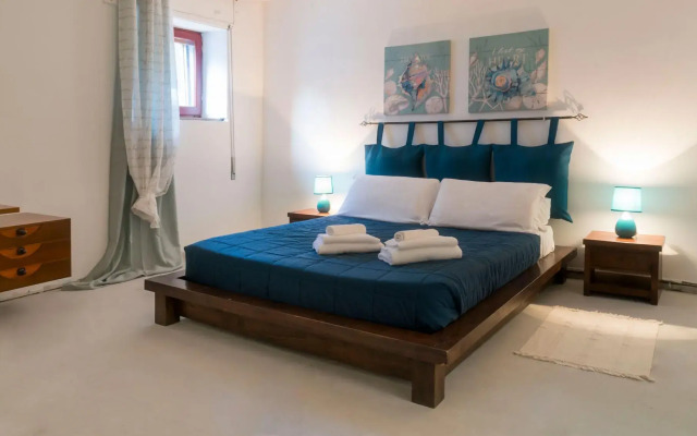 Welcomely - Green and Blue Ground Floor