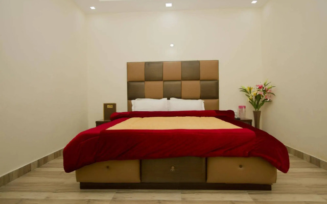 Snow Touch Resort (Shri Nath Group)