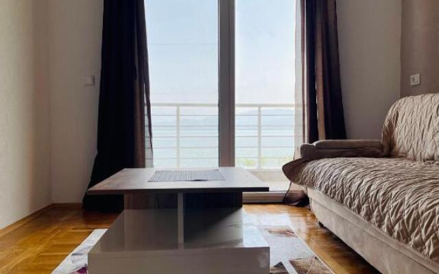 Sunrise Apartments and Studios