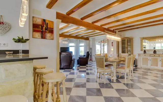Villa Marisol