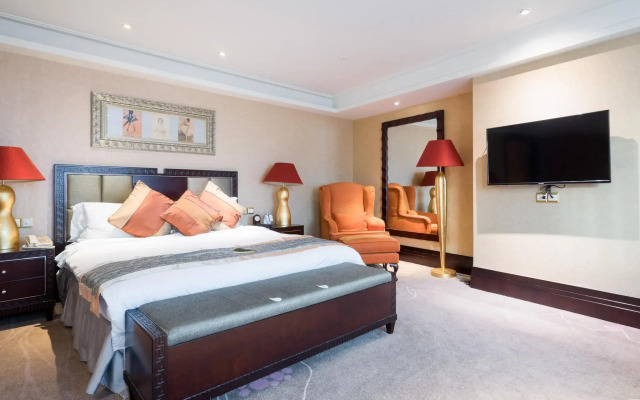 Royal Mediterranean Hotel