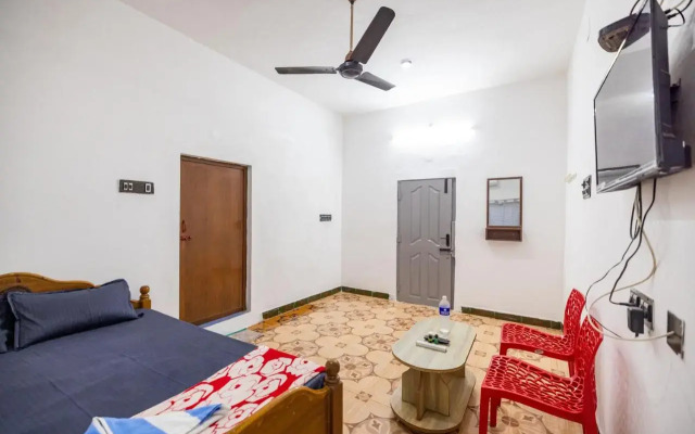 Sri Sai Holiday Inn