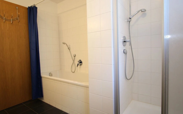 Cozy Apartment in Rauris near Forest