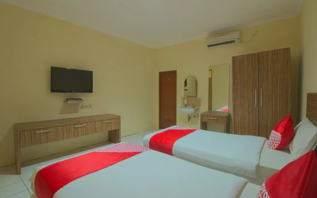 OYO 688 Grand Pakidulan Hotel