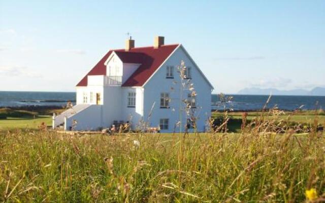 Ocean Front Iceland Luxury Apartment