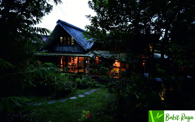 Bukit Raya Guesthouse